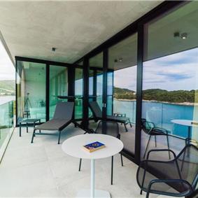 Luxury 7 Bedroom Dubrovnik Beachfront Villa with Infinity Pool, Sleeps 14
